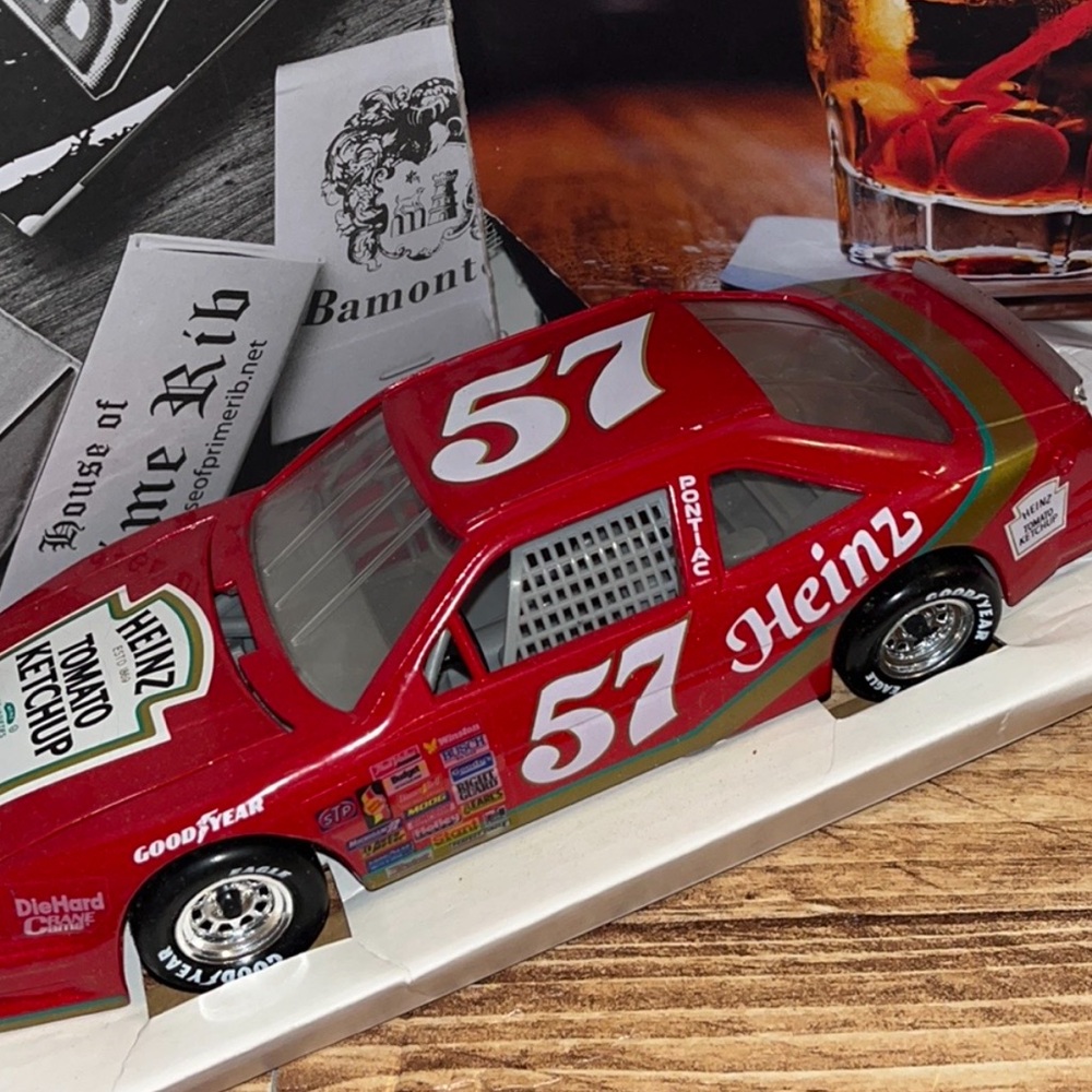 🏎️🕶️🏎️ • 🔴 Revell x Heinz x Die Hard Vibes 🔴• 🕶️🏎️🕶️